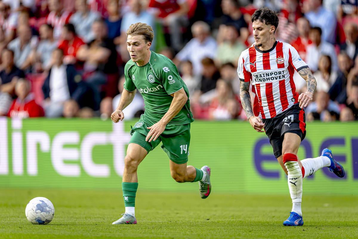 Dennis Man, în tricoul celor de la PSV