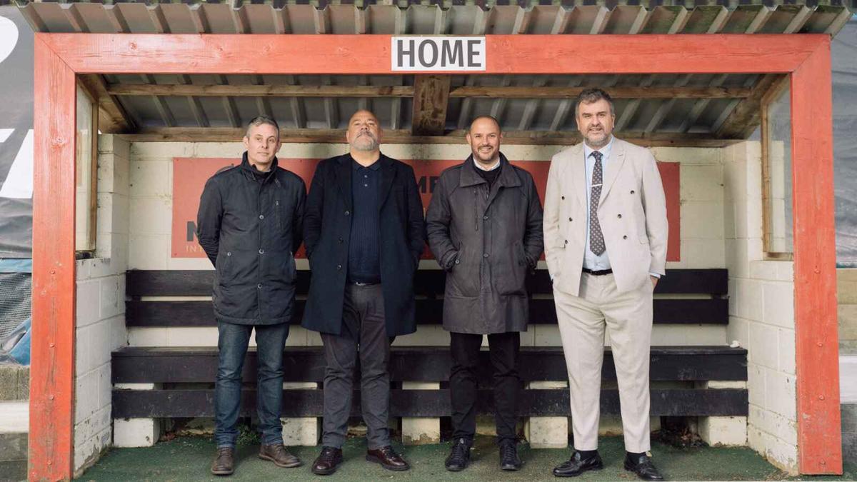 Celebrul rocker  Jon McClure a preluat clubul Sheffield FC, cel mai vechi din lume