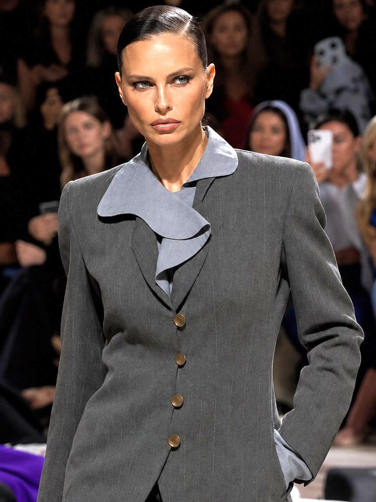 Apariție răvășitoare: a defilat la Vogue World, într-o rochie Gucci, sub privirile campionilor lui Chivu » „Regină”