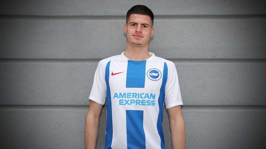 Tudor Băluță, în tricoul lui Brighton. Britaniciii au plătit 2,9 milioane de euro pentru transferul mijlocașului de la Viitorul. Coincidență rară la meciul Suedia - România » Graham Potter și Tudor Băluță, față în față după fix 7 ani
