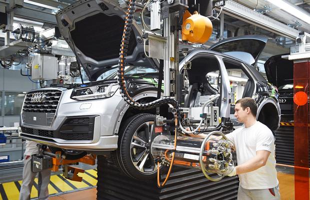 Situație aberantă: Audi dă în judecată ... AUDI! Cum e posibil