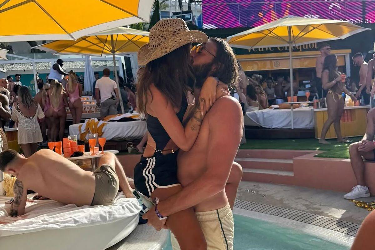 Fostul star al Angliei șochează, la 37 de ani: „Am fost agresat sexual, o spun acum”