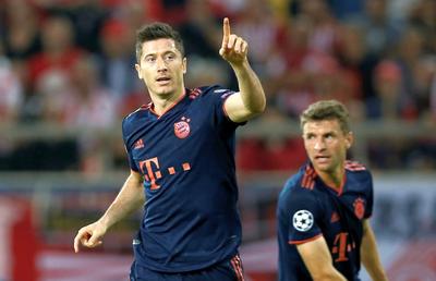 Robert Lewandowski e de neoprit: înscrie la foc automat de 11 meciuri! A ajuns la un record incredibil: cu 10 goluri mai mult decât cei 105 polonezi care au jucat în Ligă!