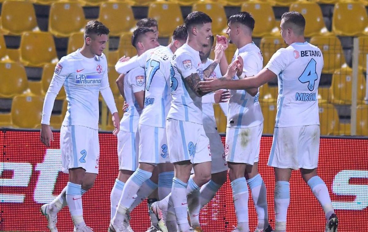 VIDEO Caz incredibil la FCSB! Jucătorul a vorbit direct cu Gigi Becali: „Lasă-mă mai mult pe teren!” » Răspunsul patronului