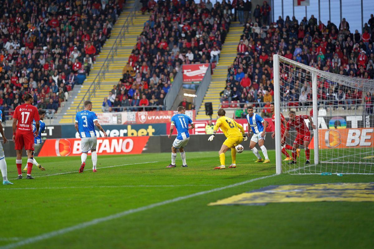 UTA - Universitatea Craiova - „Bătrâna Doamnă” versus leii din Bănie - cele mai tari cadre de la meci
