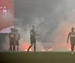Derby abandonat! Haos la meciul următoarei adversare a FCSB-ului în Europa » Filmul incidentelor: Drăguș, pus pe scandal