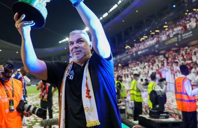 Cosmin Olăroiu, primul triumf cu Al Sharjah » A ajuns la 15 trofee în zona Golfului