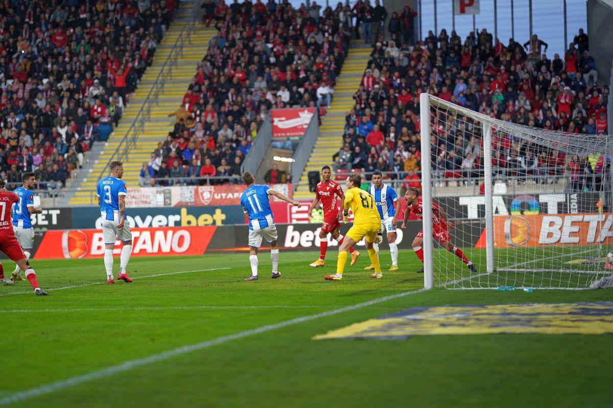 UTA - Universitatea Craiova - „Bătrâna Doamnă” versus leii din Bănie - cele mai tari cadre de la meci