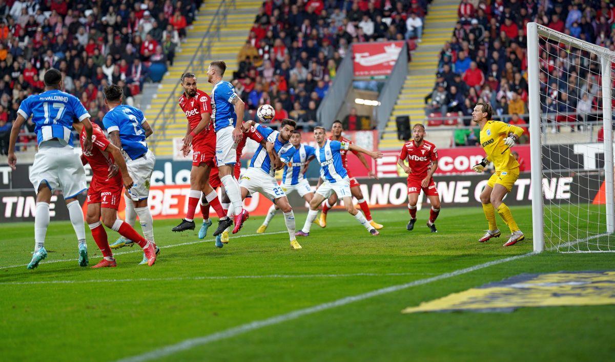 UTA - Universitatea Craiova - „Bătrâna Doamnă” versus leii din Bănie - cele mai tari cadre de la meci
