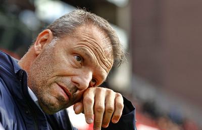 Decizie radicală la Ajax Amsterdam » Antrenorul a fost dat afară! A lăsat echipa pe penultimul loc în clasament
