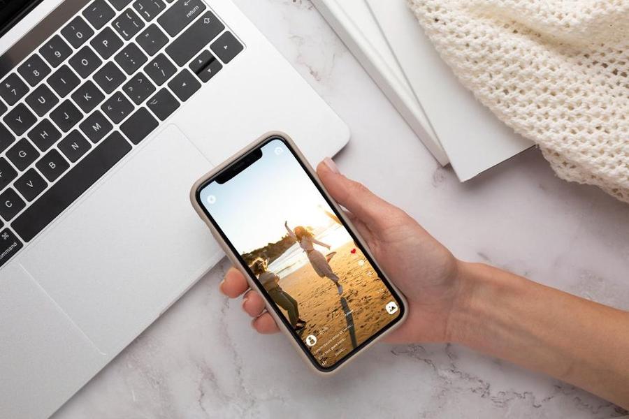 Duelul celor mai bune telefoane de ultimă generație: iPhone 15 vs. Samsung Galaxy S23