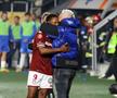 Clinton N'Jie și Marius Șumudică FOTO: Ionuț Iordache (GSP)