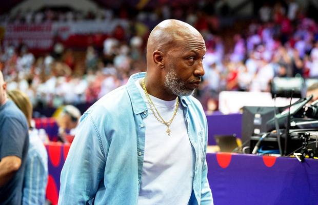 „Cutremur” în NBA! Un baschetbalist de la Miami Heat și o legendă americană, ridicați de FBI din cauza mafiei pariurilor
