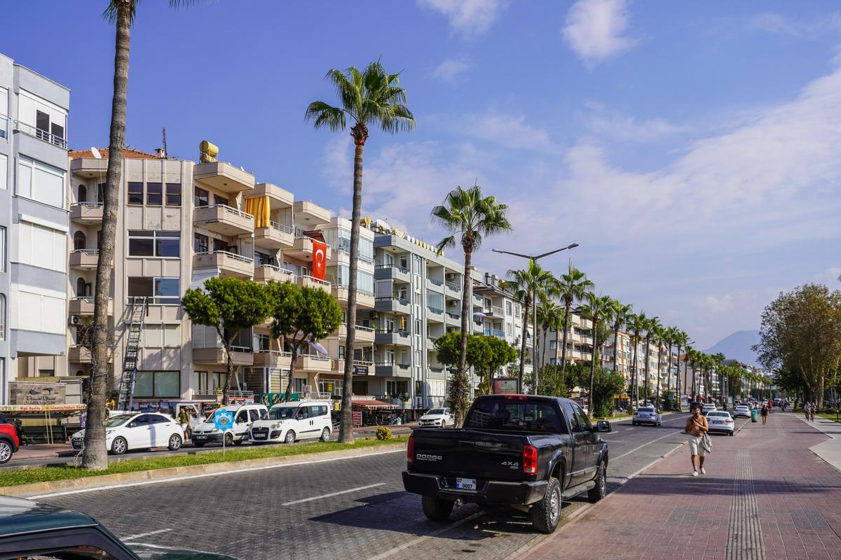 Cum arată Alanya, orașul unde Gică Hagi a ales să se mute