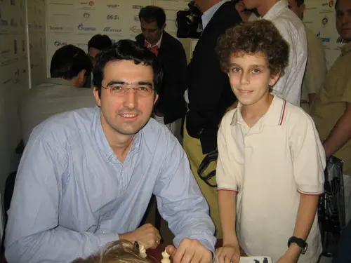 Vladmiri Kramnik și Daniel Norditsky - pe când acesta avea 12 ani