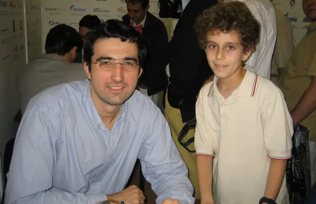 Un campion mondial de renume, investigat în urma morții subite a marelui maestru Daniel Naroditsky! » Magnus Carlsen îl acuză și el: „Probabil că trebuia să fac asta public”
