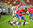 Florin Tănase, Daniel Bîrligea în FCSB – Bologna // foto: Cristi Preda (GSP)