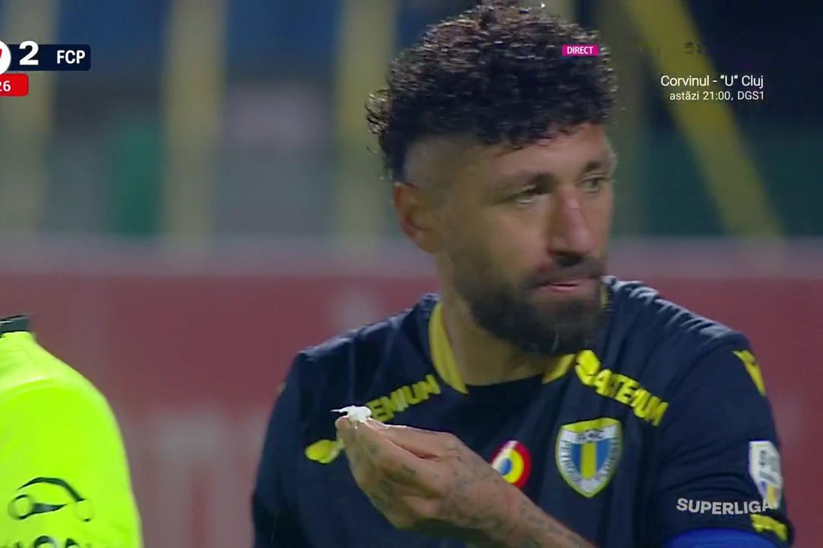Zoran Mitrov, iertat de „roșu” după o talpă în fața lui Papp!