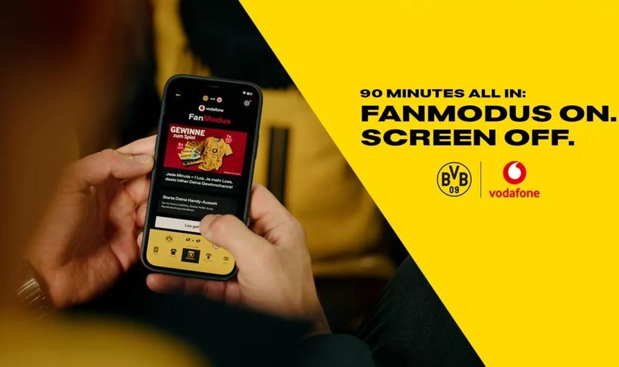 „90 de minute all-in. Modul Fan on, ecranele off”, este mesajul campaniei lansate de Borussia Dortmund Campanie cu premii pentru fanii lui Dortmund care vin la meci cu telefoane mobile: „Concentrează-te la joc!”