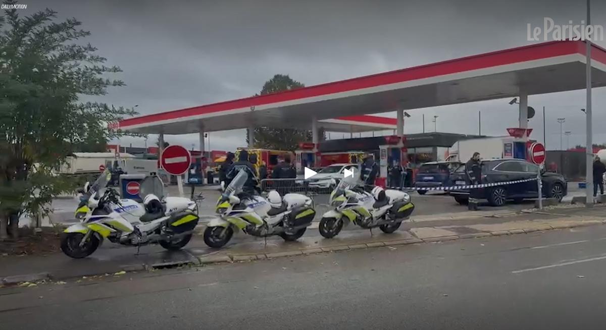 Atac sângeros în Paris: un bărbat a deschis focul dintr-o mașină!