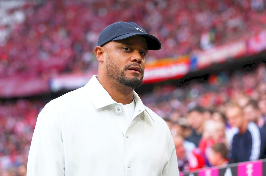 Vincent Kompany, antrenorul lui Bayern Munchen // FOTO: Getty Images Noi probleme pentru Kompany » Și-a dislocat umărul după ce a leșinat la baza de antrenament a lui Bayern
