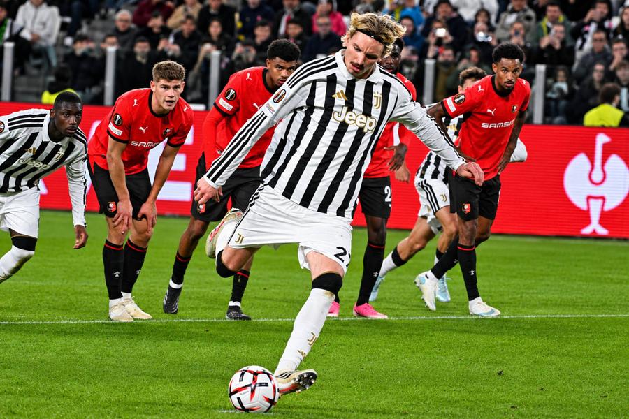 Nick Woltemade, al treilea fotbalist care marchează în fiecare dintre primele sale trei apariții în competițiile europene pentru Juventus // foto: imago images Woltemade, direct în istoria lui Juventus » A egalat performanța istorică a legendelor Roberto Baggio și Kovacevic