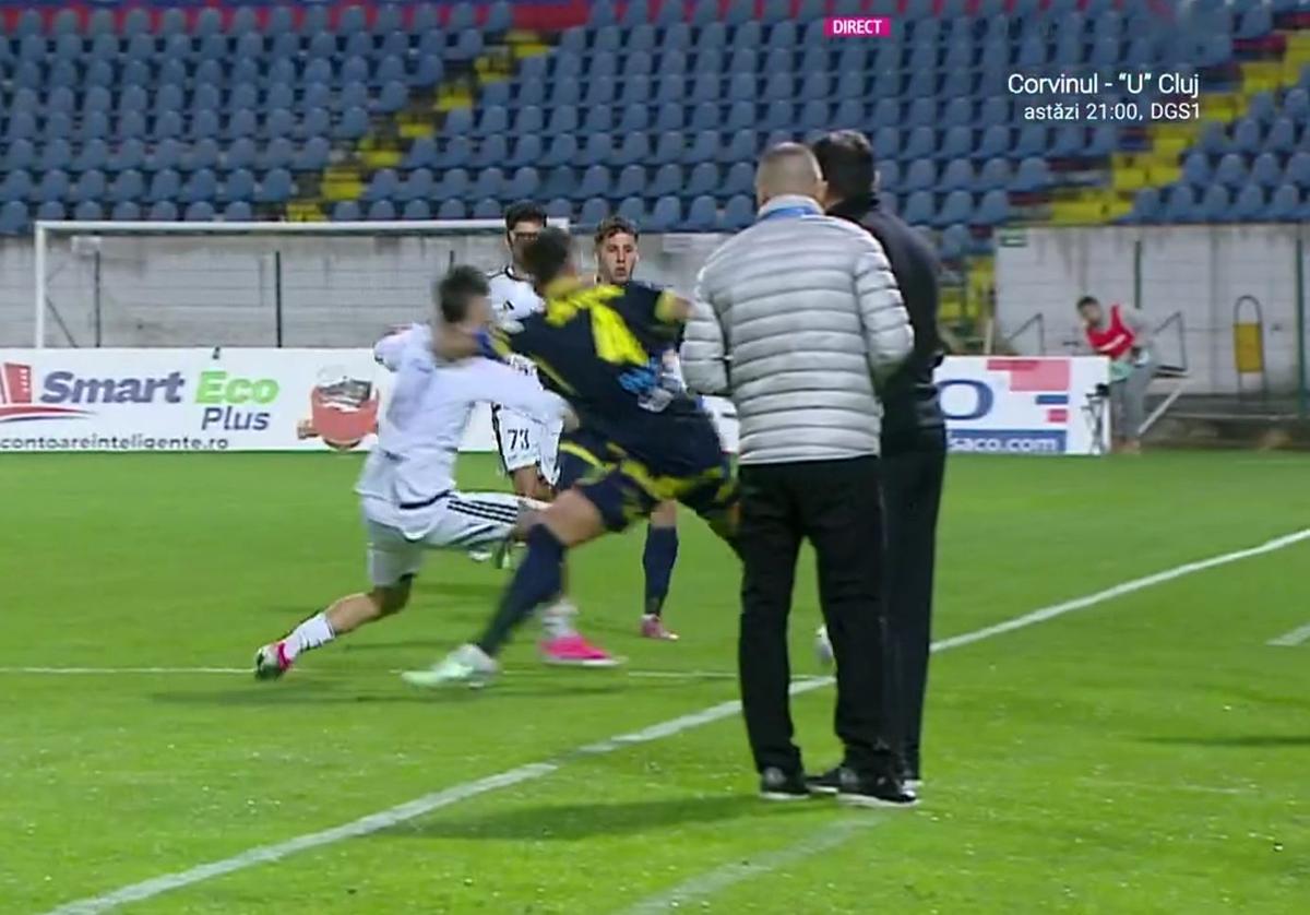 Zoran Mitrov, iertat de „roșu” după o talpă în fața lui Papp!