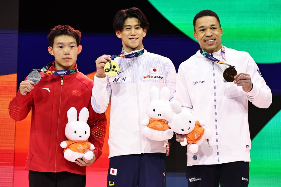 Japonezul Daiki Hashimoto și-a prelungit domnia » A câștigat al patrulea titlu la individual compus la Campionatele Mondiale de Gimnastică de la Rotterdam