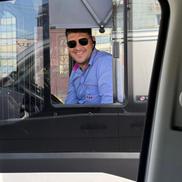 Călin Tiuț e șofer pe autobuz în Cluj / Sursă foto: Arhivă personală