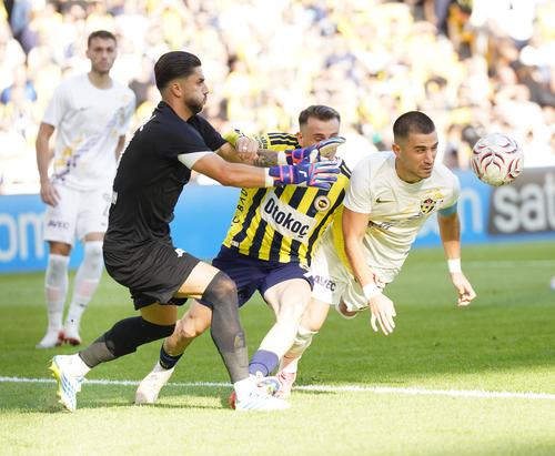 Horațiu Moldovan trece printr-o perioadă nefericită în Turcia, la Eyupspor. Foto: imago