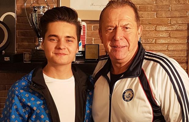 VIDEO Helmuth Duckadam, întâlnire cu vloggerul Selly, vocea unei generații: „Gândiți-vă că la 18 ani a făcut un milion de euro!”