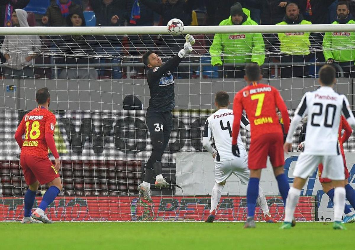 FCSB - ASTRA 1-0 // liveTEXT, FOTO + VIDEO ACUM » Gnohere deschide scorul în minutul 18