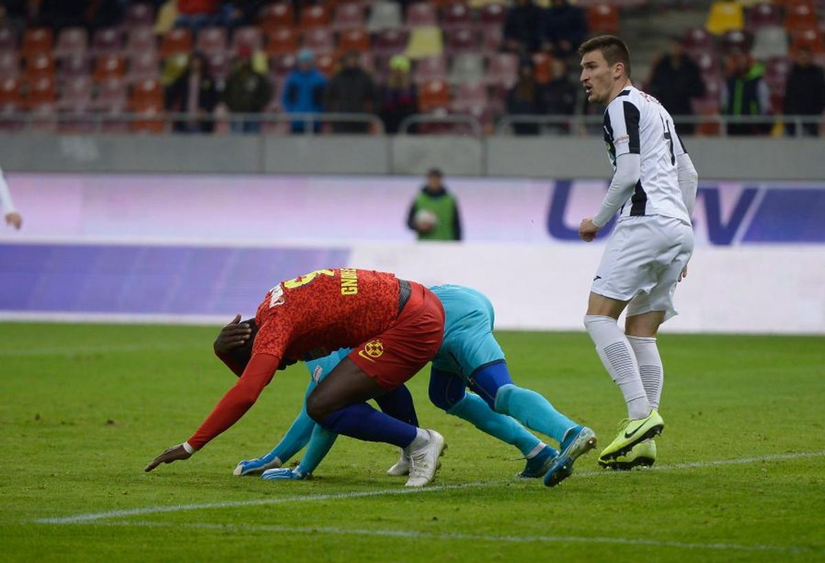 FCSB - ASTRA // Momente de panică pe Arena Națională: Harlem Gnohere, KO după un duel cu David Lazar!