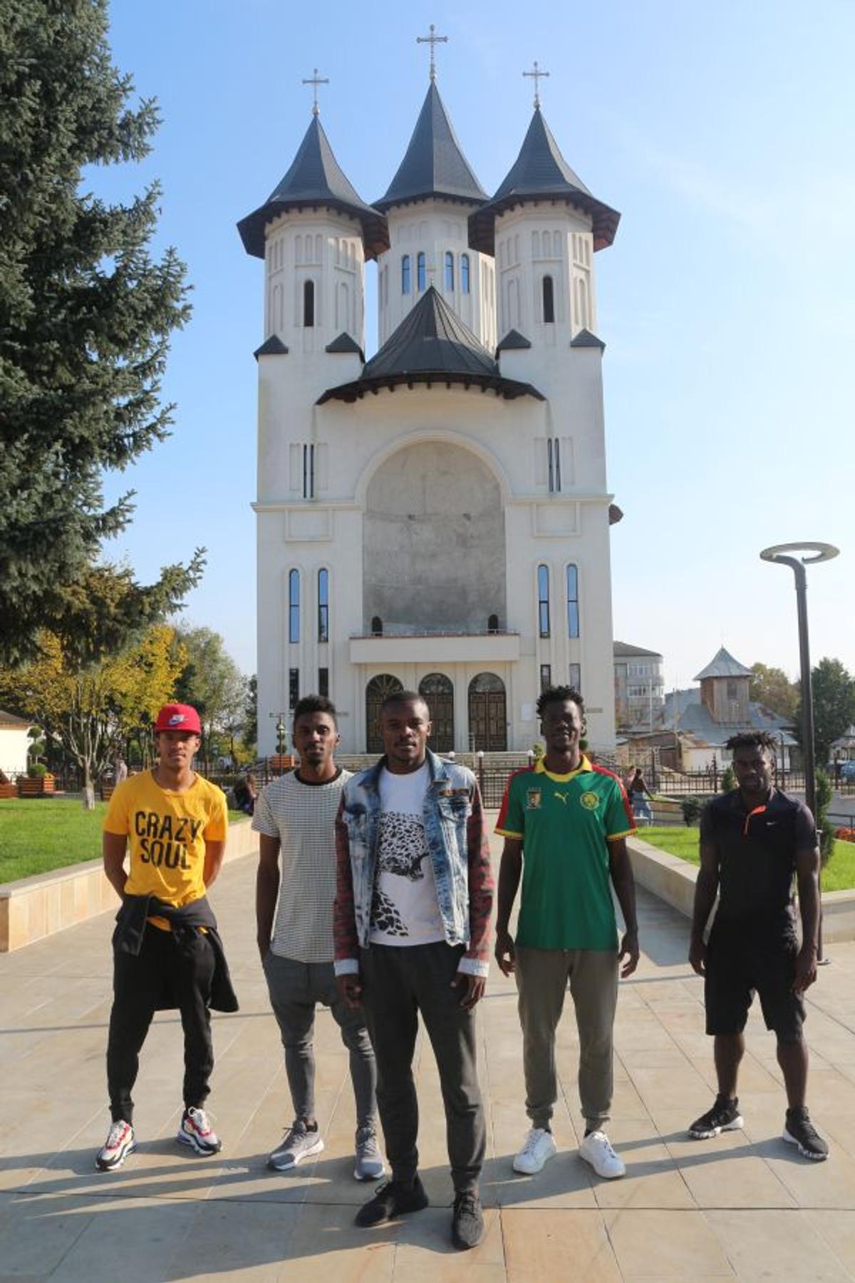 FOTO Jucători africani la Șomuz Fălticeni
