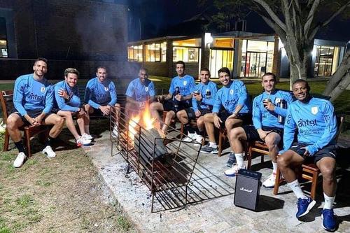 Luis Suarez își cere scuze pentru „grătarul” de la națională