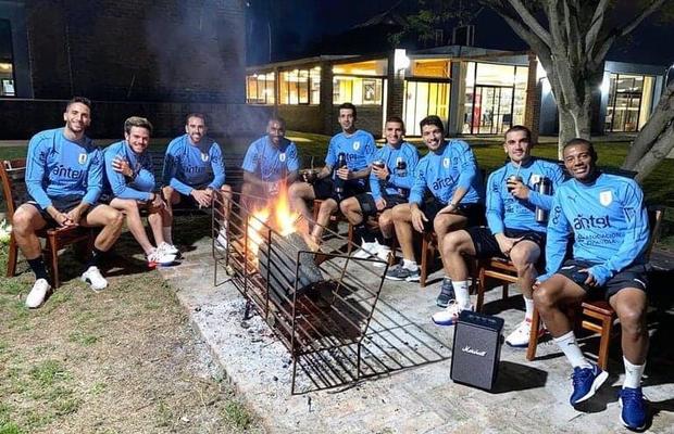 Luis Suarez își cere scuze pentru „grătarul” de la națională » A fost focar la uruguayeni: 16 infectați