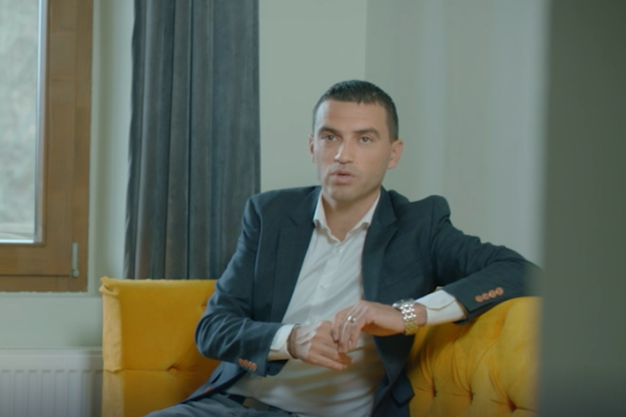 Ovidiu Hațegan, protagonist în serialul UEFA: „Cel mai greu moment din viața mea, am plâns în vestiar! N-aș mai intra pe teren acum”