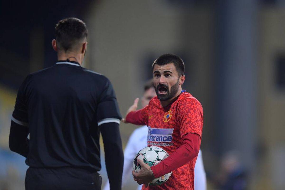 Gaz Metan - FCSB. Crețu a cedat în startul meciului! S-a dus glonț la asistent: „Ce «hei, hei»?! P*** mea!”