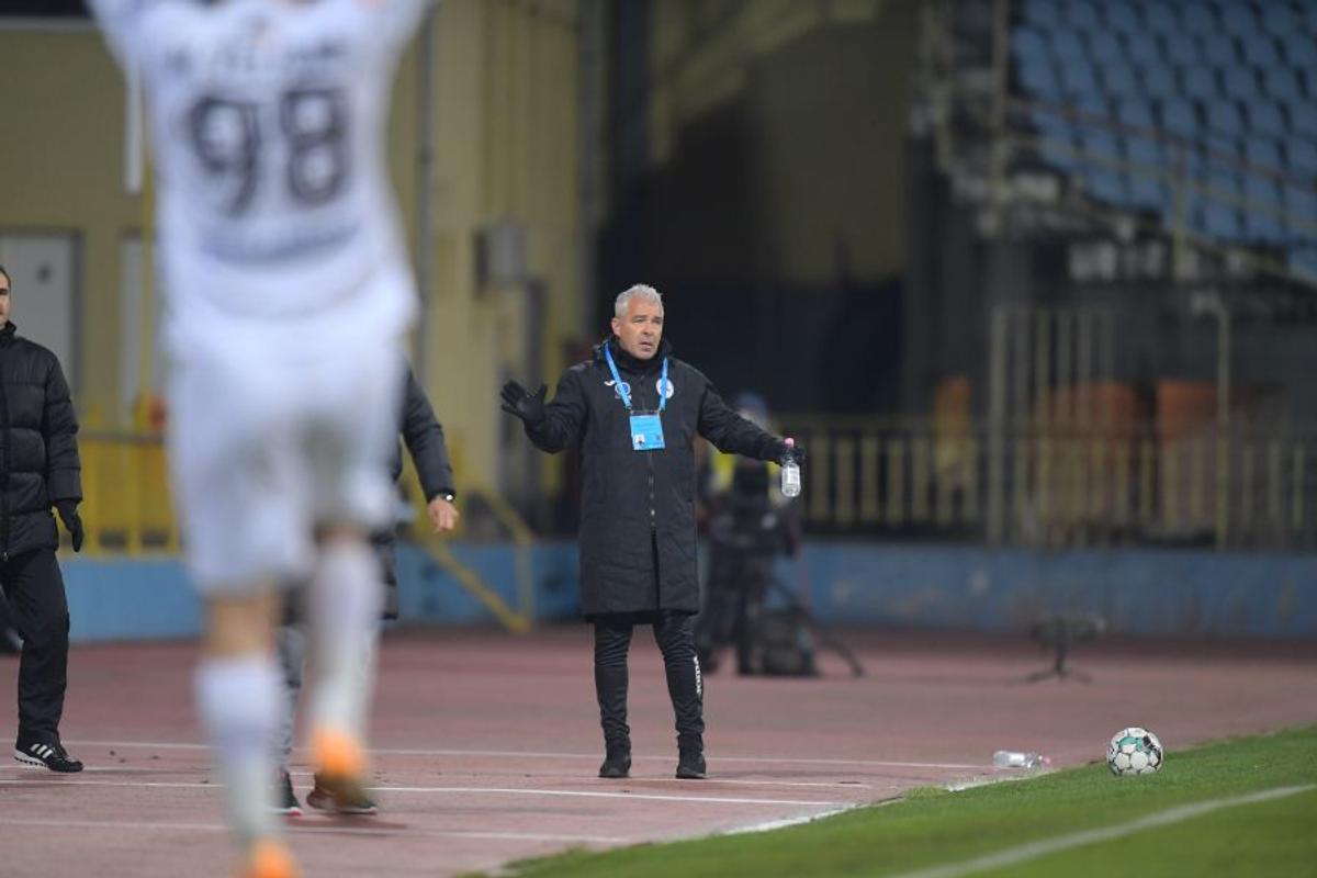 Gaz Metan - FCSB 2-3. Toni Petrea, ultimele detalii despre accidentații Man și Tănase » Încă o vedetă are probleme!