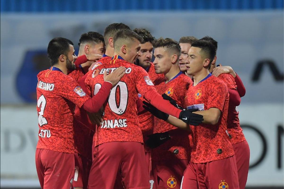 Gaz Metan - FCSB. Crețu a cedat în startul meciului! S-a dus glonț la asistent: „Ce «hei, hei»?! P*** mea!”