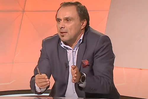 Basarab Panduru (52 de ani) l-a criticat pe selecționerul Australiei, Graham Arnold (59), pentru modul în care acesta a abordat partida cu Franța, 1-4, din prima etapă a grupei D de la Campionatul Mondial.