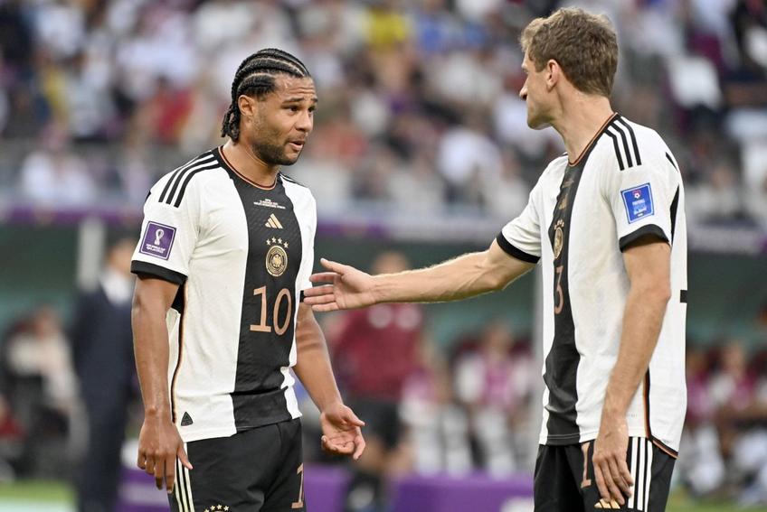 Serge Gnabry și Thomas Muller/ foto: Imago Images