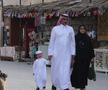 Mondialul a schimbat regulile în Qatar » Fotbalul pune Hijab, Burka și Niqab lângă fustă-mini și buricul gol. Fotografia grăitoare surprinsă în Piața Veche