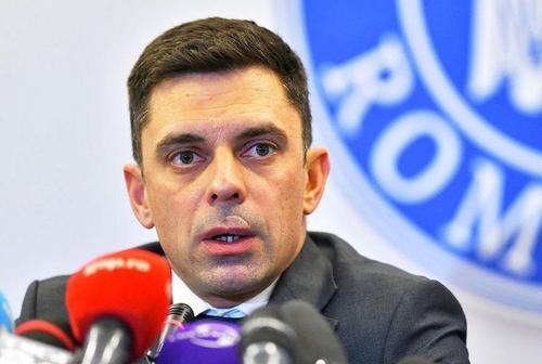Eduard Novak (46 de ani), ministrul Sportului, nu consideră o problemă intonarea Imnului Ținutului Secuiesc în cadrul competițiilor sportive din România.