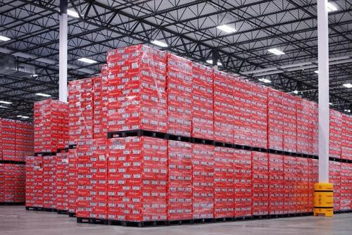 Berea rămasă în depozitele Budweiser // sursă foto: Twitter