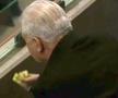 Ce a făcut Anghel Iordănescu în tribune la România - Elveția