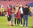 Cine e femeia din spatele lui Edi Iordănescu » Și-au început relația după despărțirea de Delia și s-au căsătorit în secret