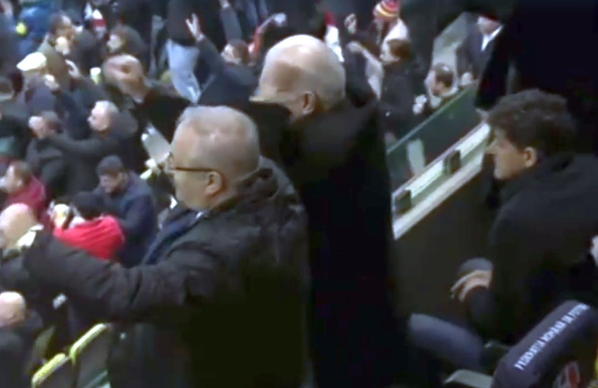 Ce a făcut Anghel Iordănescu în tribune la România - Elveția