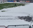 Start amânat cu o oră în Liga 2, la Reșița! Ultrașii au pus și ei mâna pe lopeți. Detalii și imagini de la stadion
