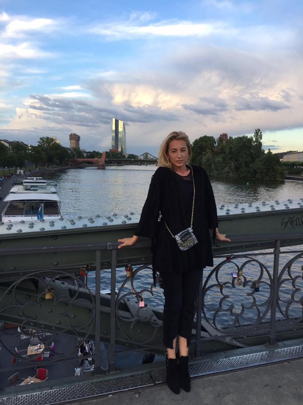 Cum arată la 50 de ani fosta soție a lui Gabi Balint » Mesaj emoționant primit de fostul manechin de ziua ei